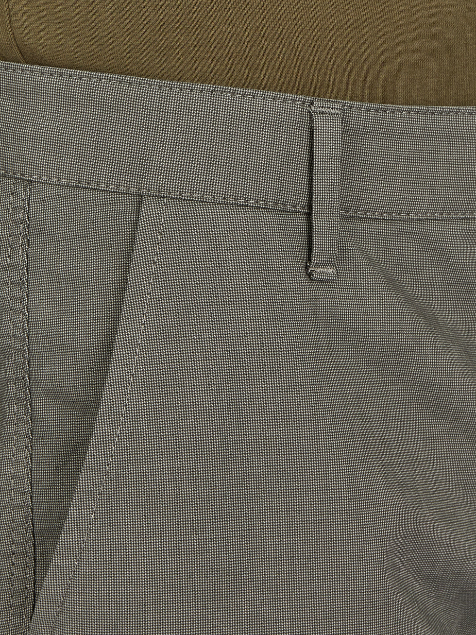 Hose GARVEY 6910 in Grau, aus Baumwoll-Mikrostruktur im Woll-Look, mit elastischem Komfortbund, Hemdstopper, schmaler Fußweite, normaler Leibhöhe, Regular Fit, Chino-Design, langlebig, Frühjahr/Sommer, mit Öko-Tex Standard 100, Stretch, bequem und modisch.