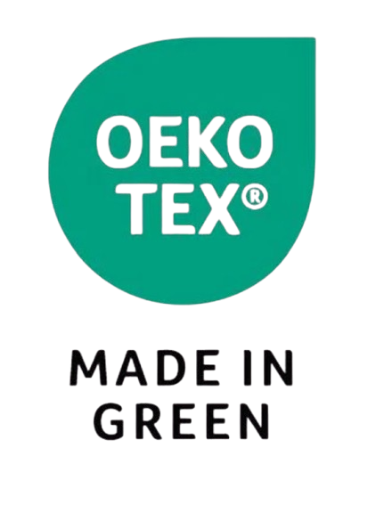Ein grünes, tropfenförmiges OEKO-TEX® Logo mit der Aufschrift „MADE IN GREEN“ symbolisiert nachhaltige Textilproduktion, geprüfte Materialien sowie Umweltbewusstsein und verantwortungsvolle Herstellung.